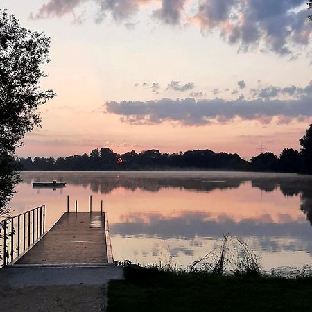 Auszeit-Ort Mit Wohlfuehl-Garantie Daire Neu-Ulm Dış mekan fotoğraf